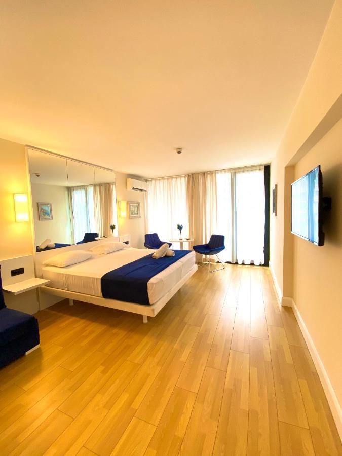 Aparthotel In City Batumi Kültér fotó