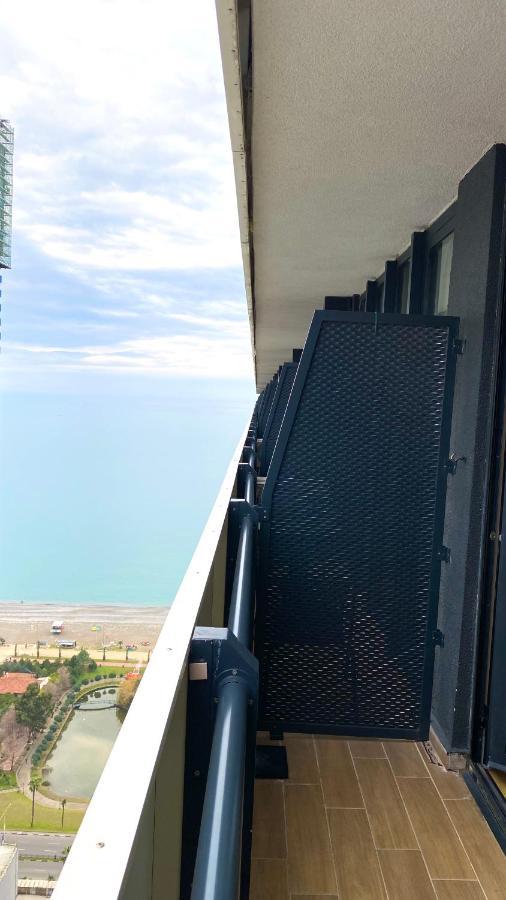 Aparthotel In City Batumi Kültér fotó